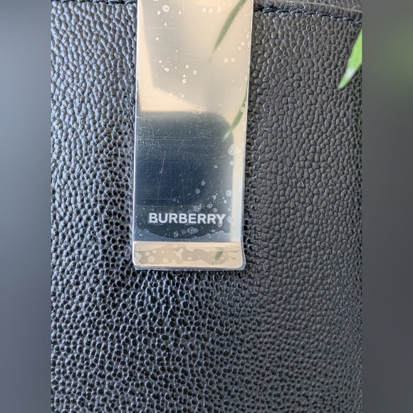 COPY - Brand New Burberry Money Clip Card Case - Picture 3 of 10